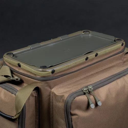 Korda Compac Framed Carryall Small - Szerelékes táska prémium Korda horgásztermék.