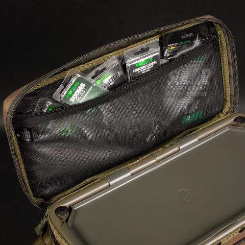 Korda Compac Framed Carryall Small - Szerelékes táska prémium Korda horgásztermék.