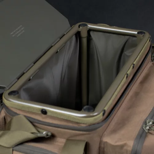Korda Compac Framed Carryall Large - Szerelékes táska prémium Korda horgásztermék.