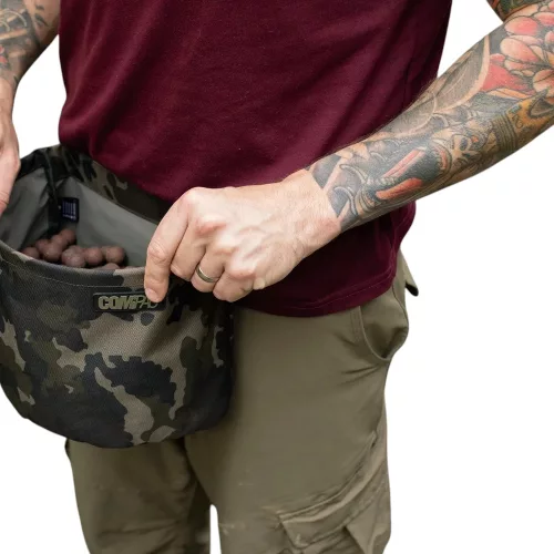 Korda Compac Boilie Caddy Dark Kamo - csalis övtáska prémium Korda horgásztermék.