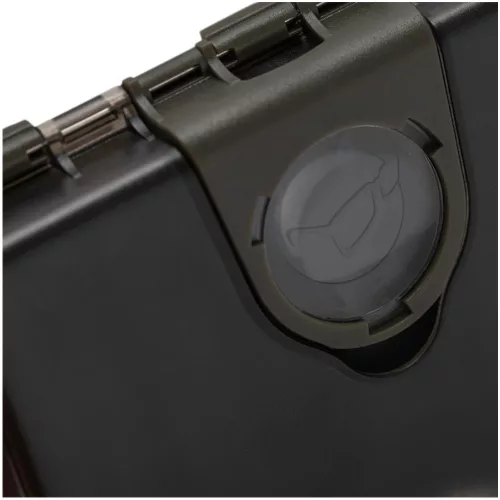 Korda Tackle Box Hook Safe prémium Korda horgásztermék.