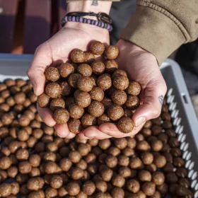 Nutrabaits Oldódó Bojli 1kg Big Fish Mix 18mm prémium horgásztermék.