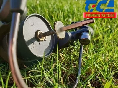 Tica FLASH CAST 2500 elsőfékes orsó - 9+1BB