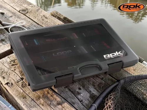 ROK - BOX362 Szerelékes doboz - 27x17x3cm - Fekete - Átetsző fedéllel - CarpHunter