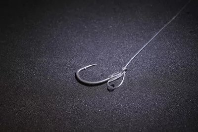 ROK D-RIG Wide Gape - előkötött horog  4 - 0,40mm - CarpHunter