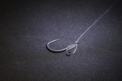 ROK D-RIG Curve Shank Barbless - előkötött szakáll nélküli horog  4 - 0,40mm