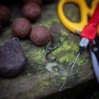 Fűzőtűk, fúrók, stopperek